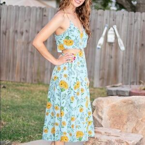 53. Summer Retro Blue Daisy Cut Out Dress NWT Boutique